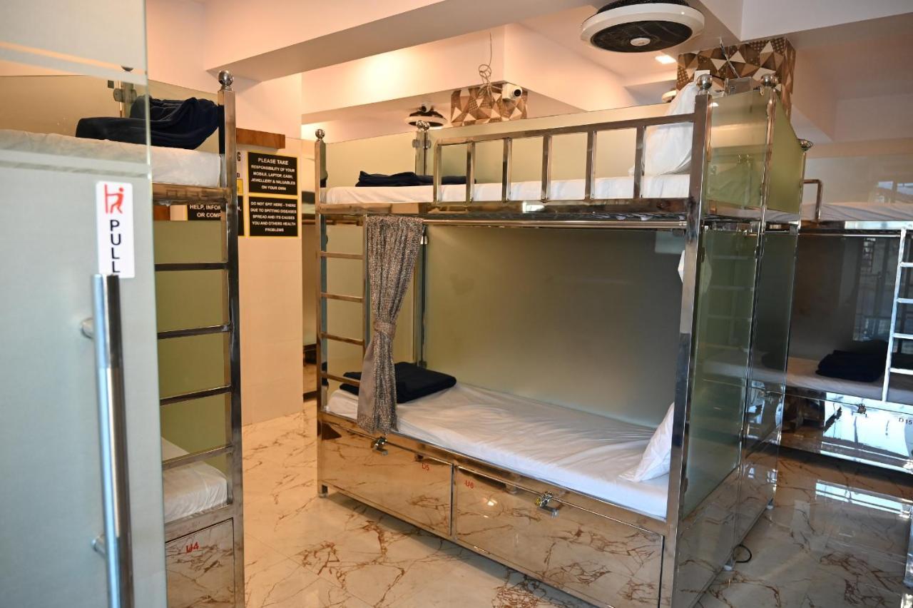 Sagar Dormitory Andheri - Nearest To Andheri Railway Station West 뭄바이 외부 사진