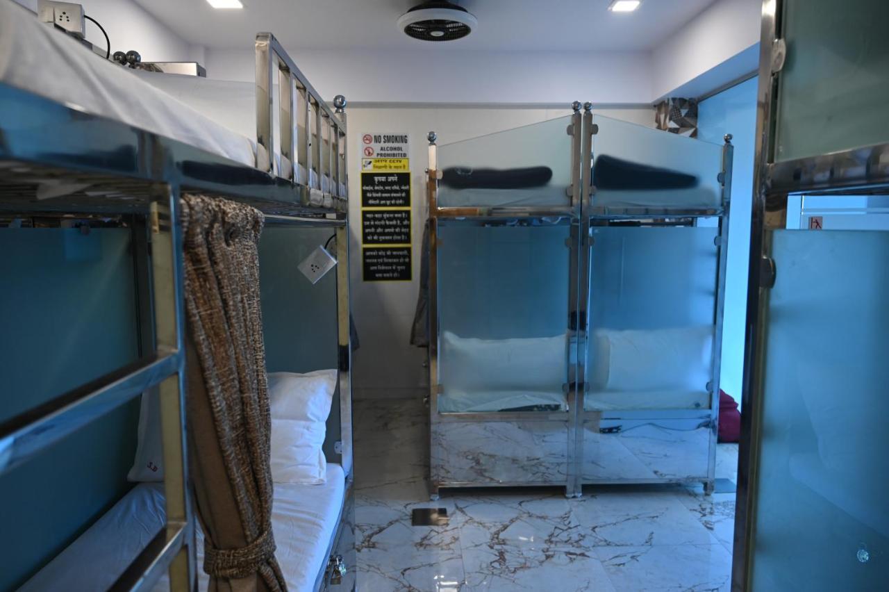 Sagar Dormitory Andheri - Nearest To Andheri Railway Station West 뭄바이 외부 사진