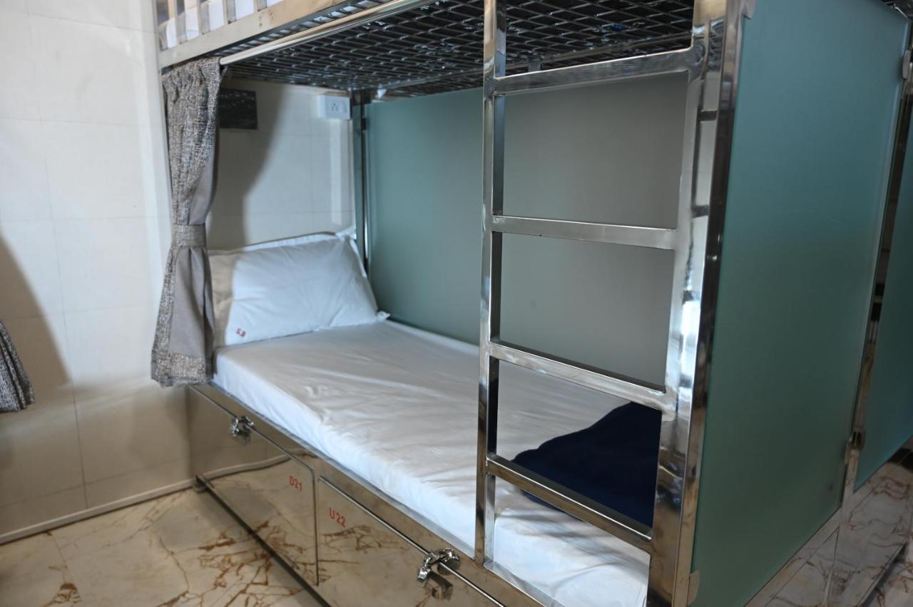 Sagar Dormitory Andheri - Nearest To Andheri Railway Station West 뭄바이 외부 사진